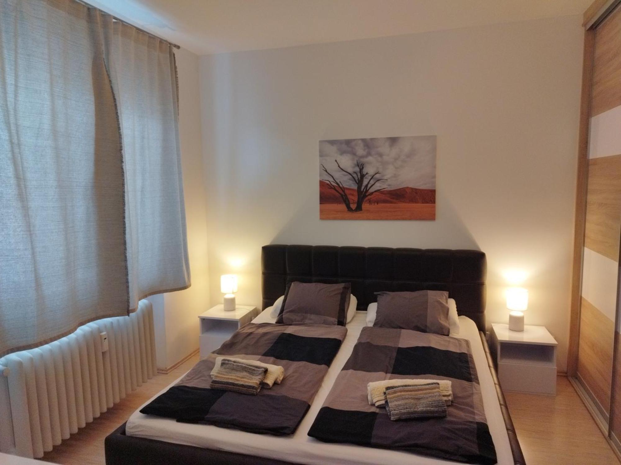Amazing Flat In Old Town With Large Balcony Lejlighed Bratislava Eksteriør billede