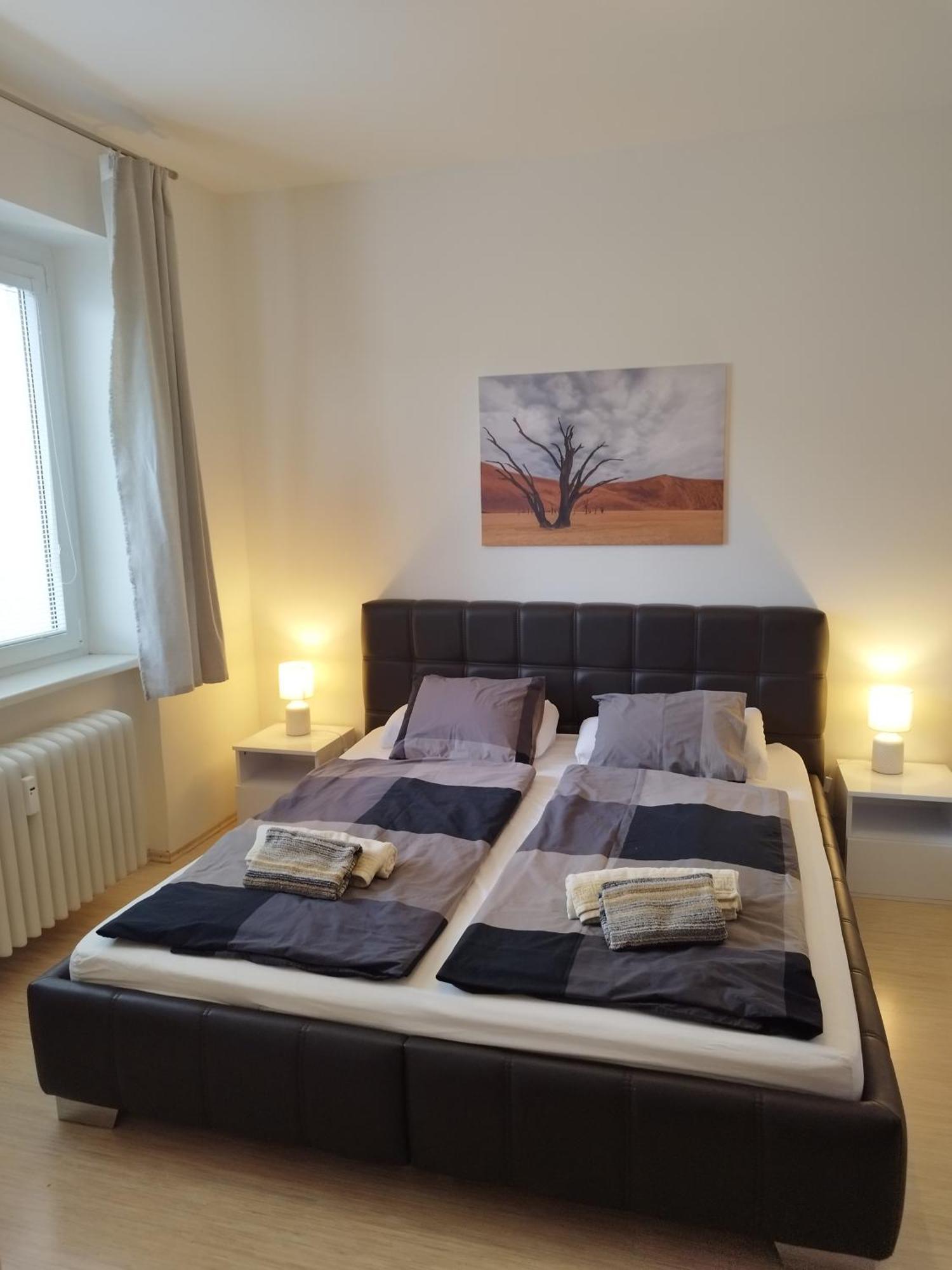 Amazing Flat In Old Town With Large Balcony Lejlighed Bratislava Eksteriør billede